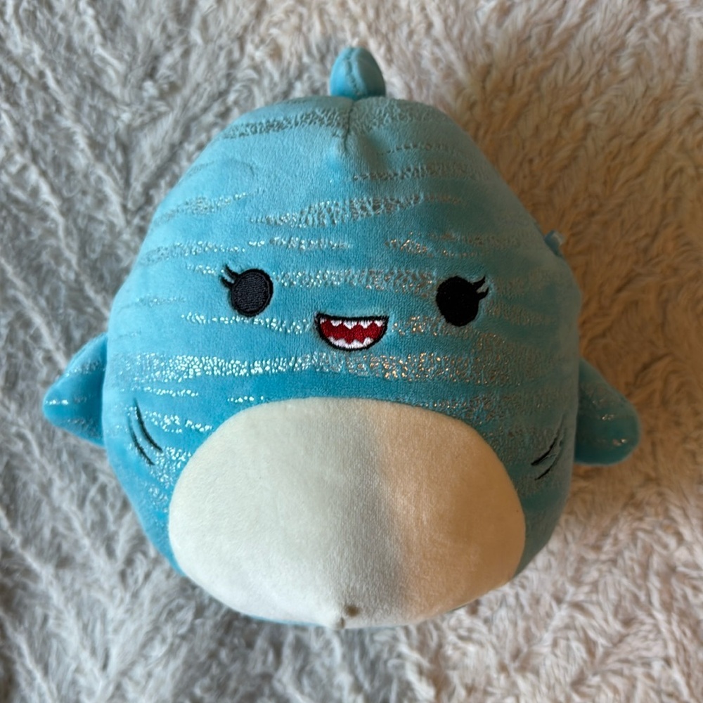 NWOT squishmallows Lamar the blue whale shark